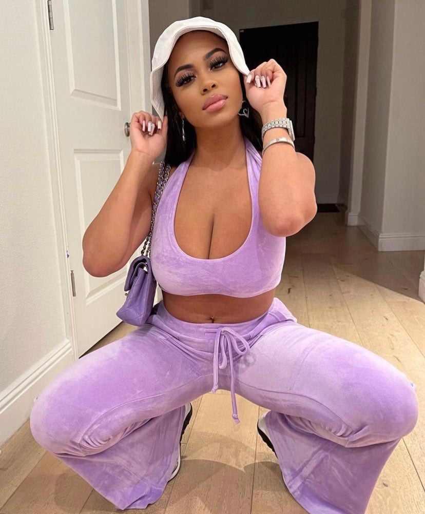 Yasmine Lopez - Free pics, galleries & more at Babepedia
